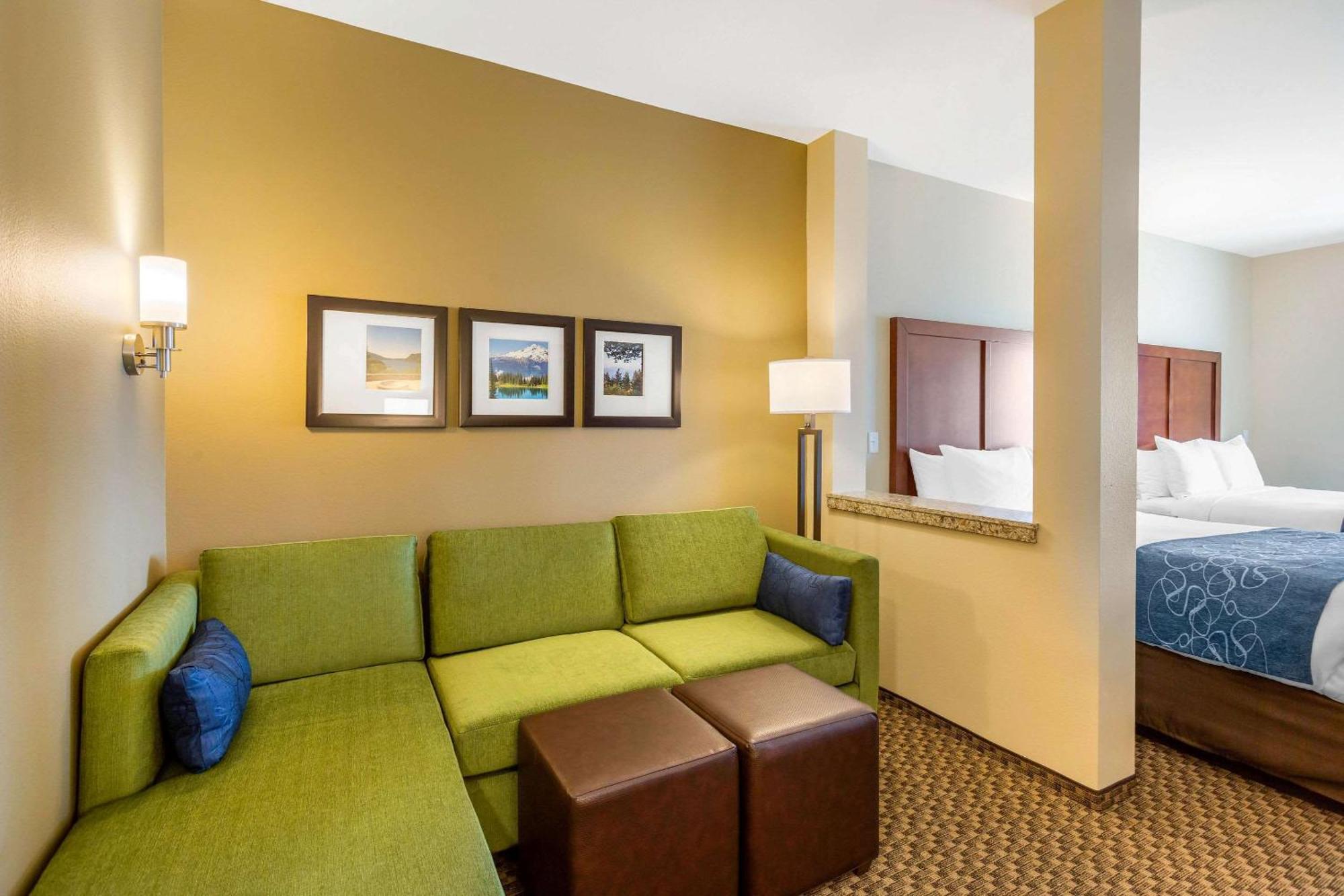 Comfort Suites Burlington Near I-5 Esterno foto