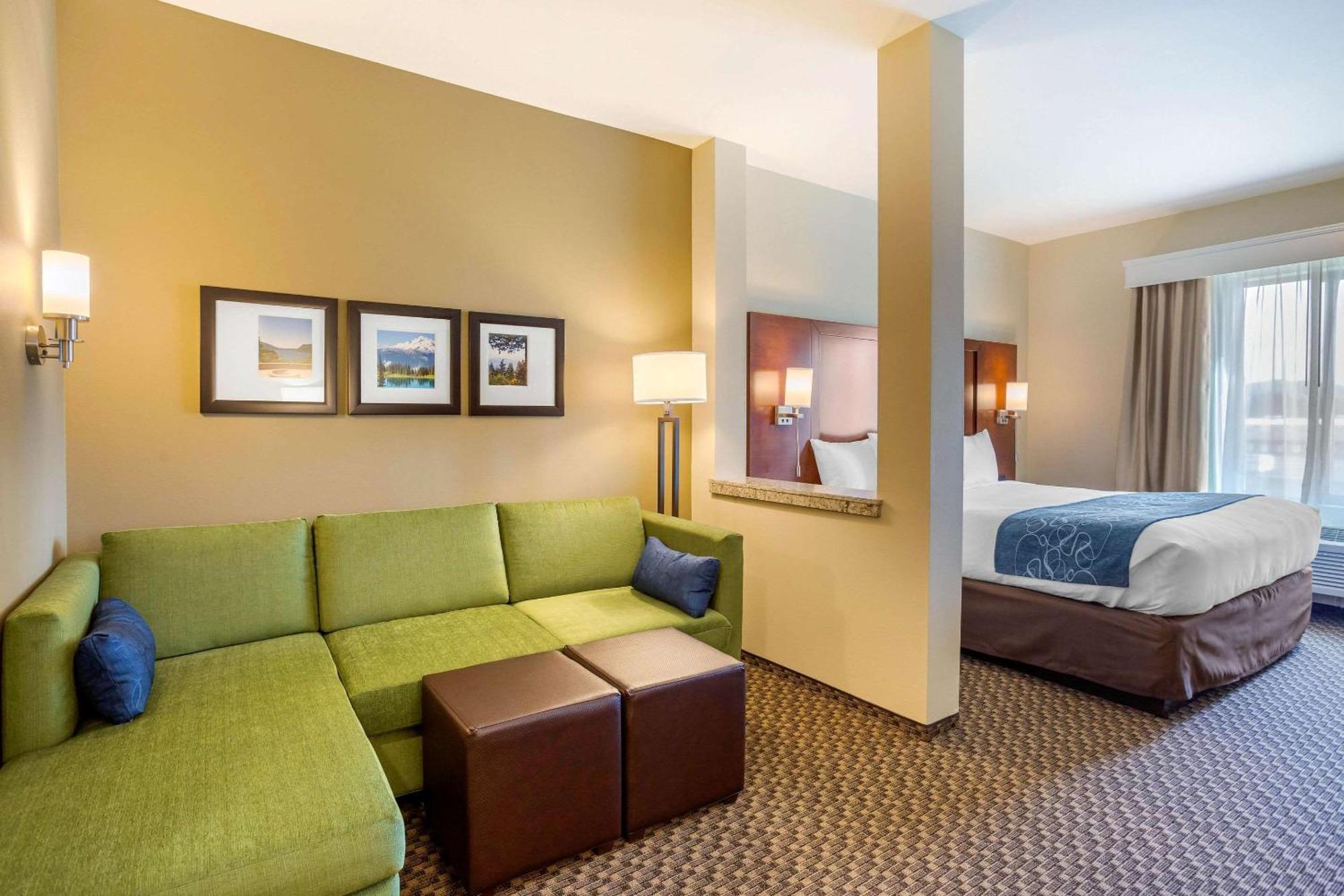 Comfort Suites Burlington Near I-5 Esterno foto